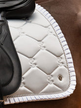Load image into Gallery viewer, PS Dressage Pad Ruffle Pearl - Ice Grey
