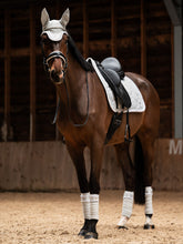 Load image into Gallery viewer, PS Dressage Pad Ruffle Pearl - Ice Grey
