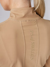 Load image into Gallery viewer, Wivianne, Base Layer - Camel
